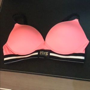 NWOT PINK wireless push up bra